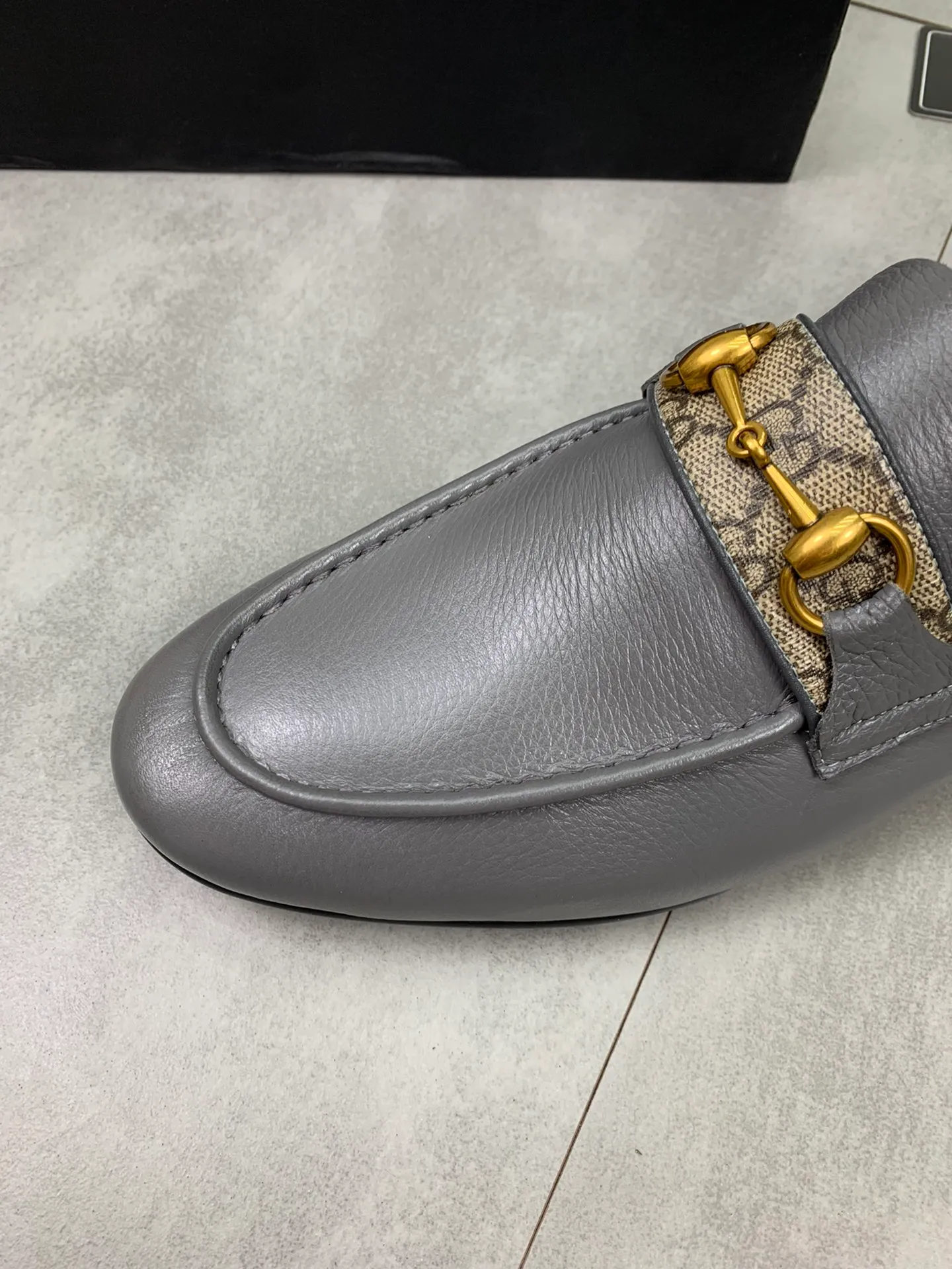 Men's men's shoes💰P520💰[New model]🆘Water-dyed cow lining [GUCCI] Gucci leather shoes, top men's purchasing agent, 2022 counter simultaneous sale, top-grade original calfskin imported from Italy ➕ first-layer cowhide lining) original sole provided by the original factory, fine workmanship, impeccable👍 You can enter and exit the counter at will; the real thing is super beautiful Sizes 38 to 44; 3⃣️colors🉑️ to choose from